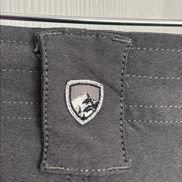 KUHL Women's Gray Nylon Chino Shorts Size 6 belt loops hiking walking athletic l - Picture 6 of 13